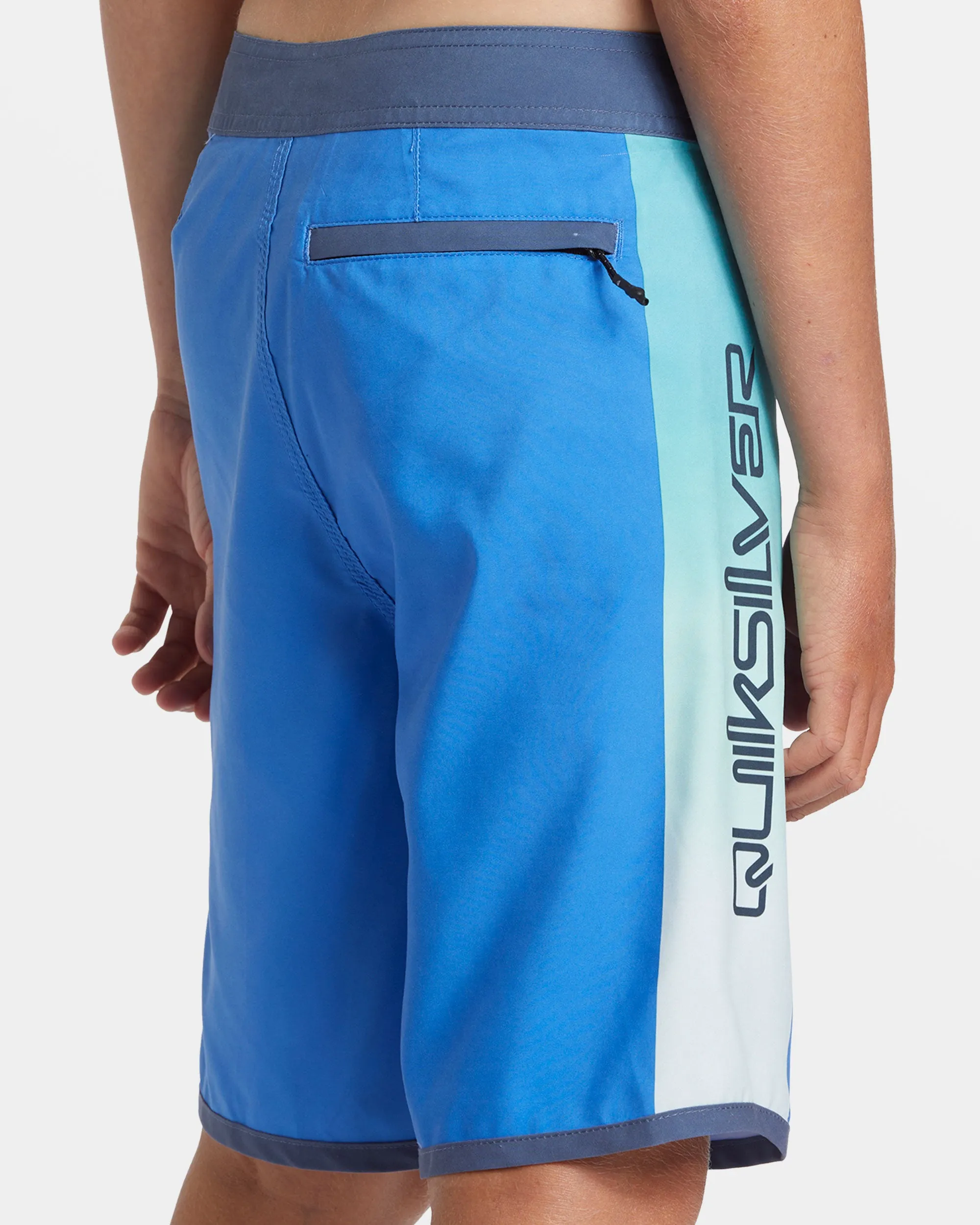 Boys 8-16 Everyday Holmes 17" Boardshorts - Nebulas Blue