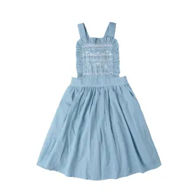 Lili Pinafore