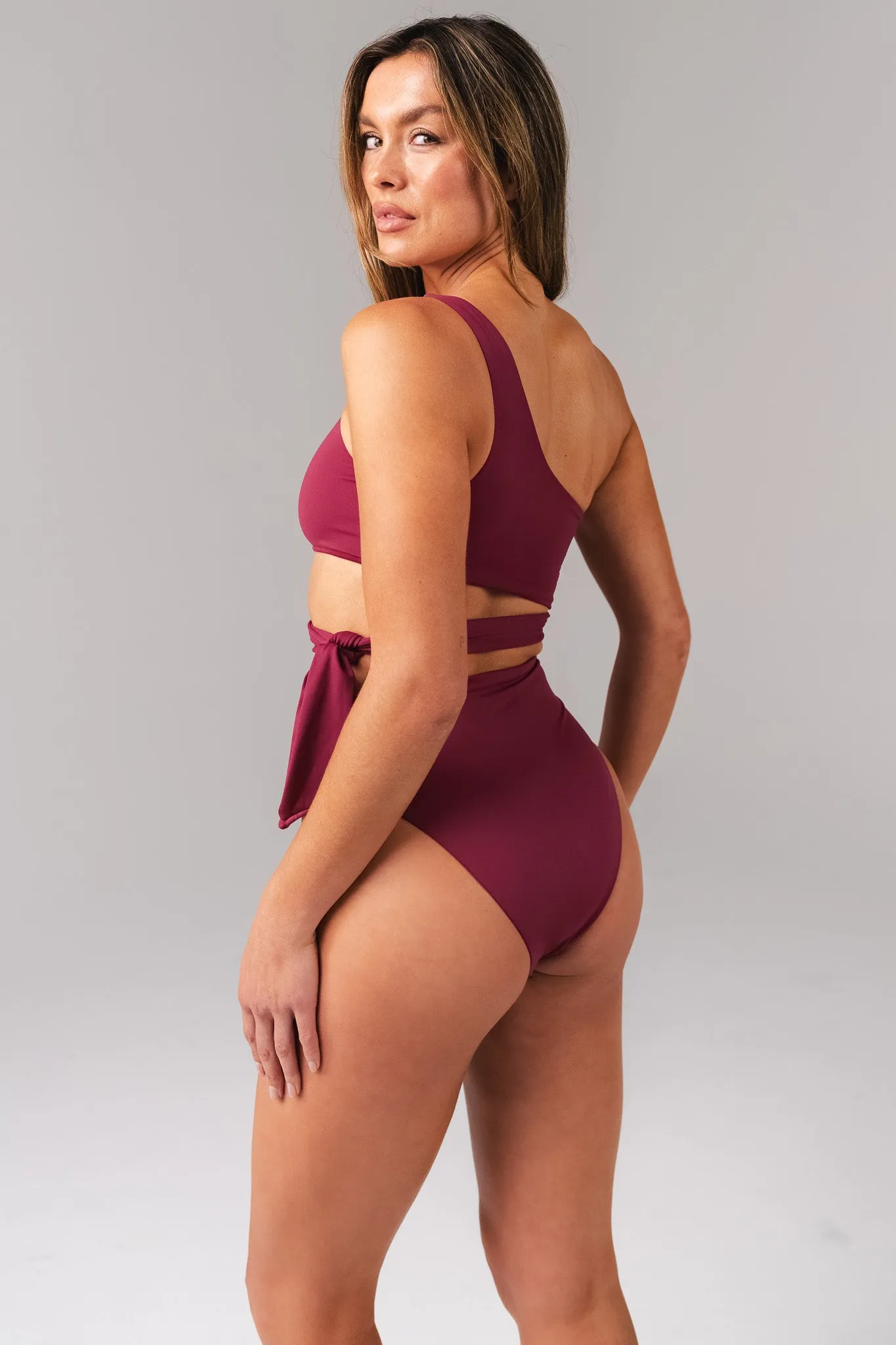 Tropica Asym One Piece - Sangria